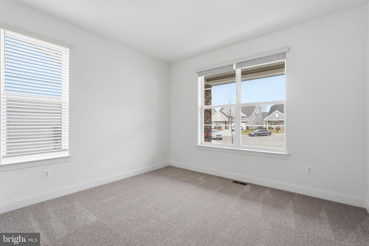 112 Betony Court photo 27