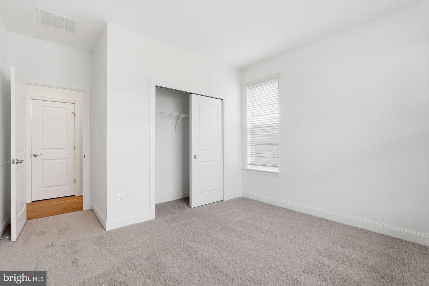 112 Betony Court photo 28