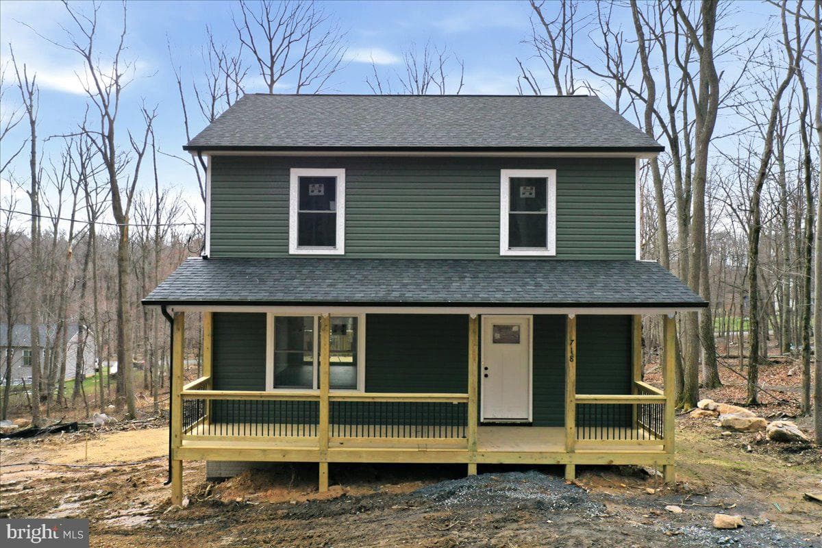 718 Panther Drive photo 2