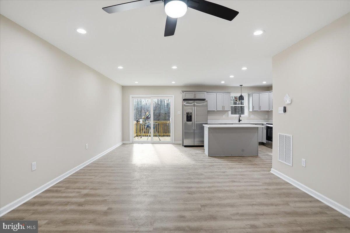 718 Panther Drive photo 6