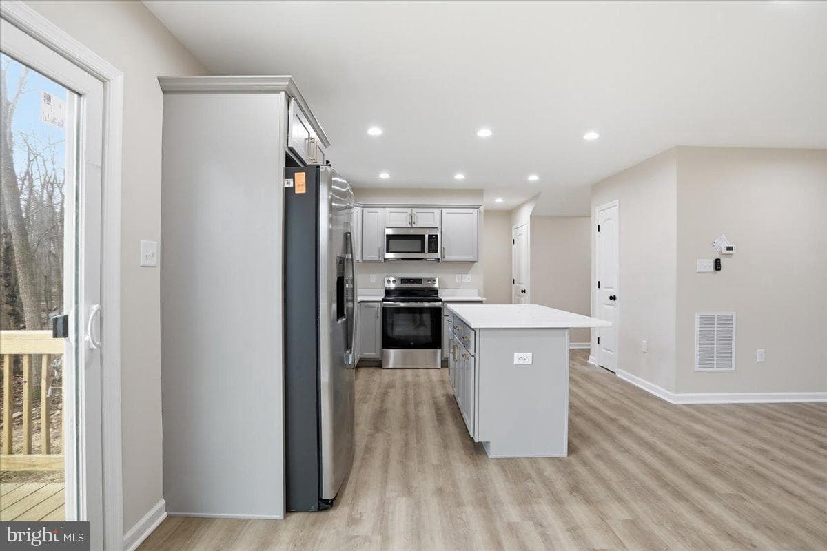 718 Panther Drive photo 9