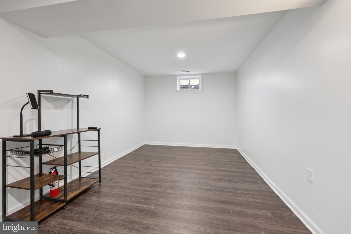 101 Sovereign Court photo 36