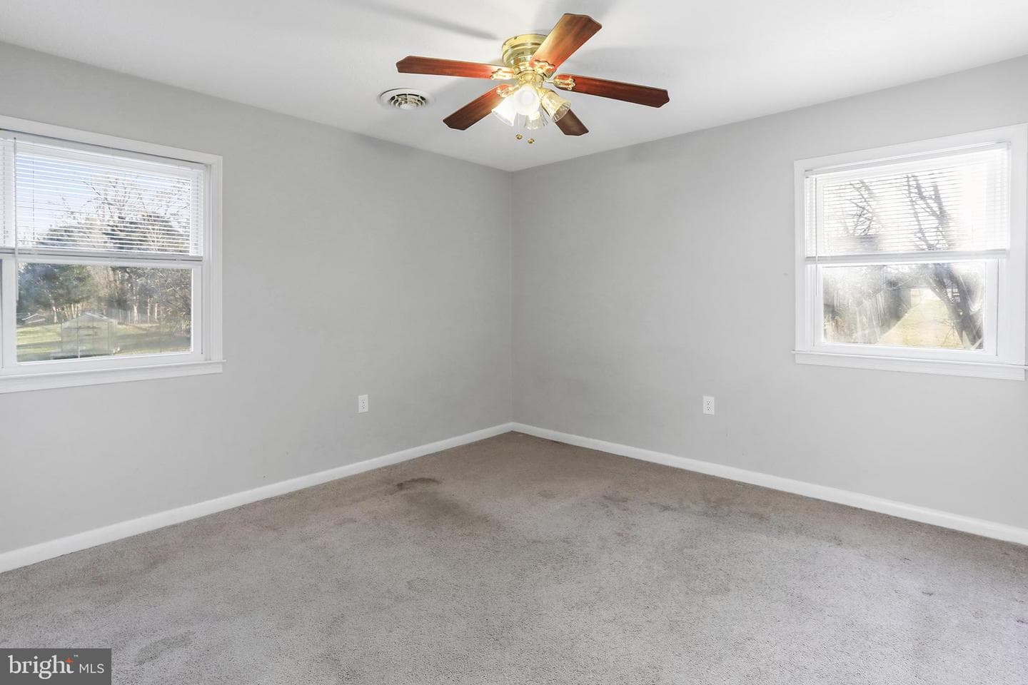 7786 Carolyn Avenue photo 29