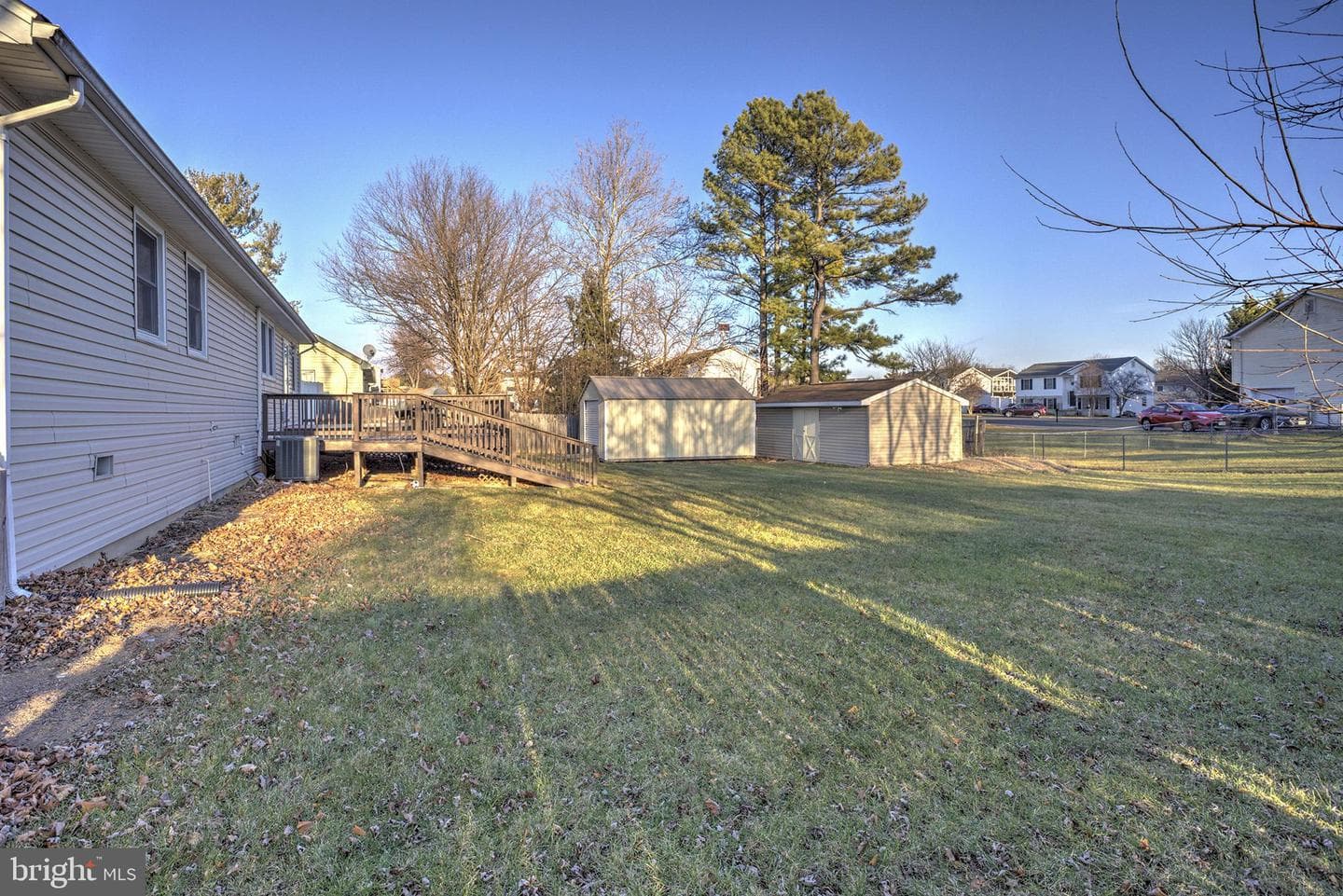 7786 Carolyn Avenue photo 9