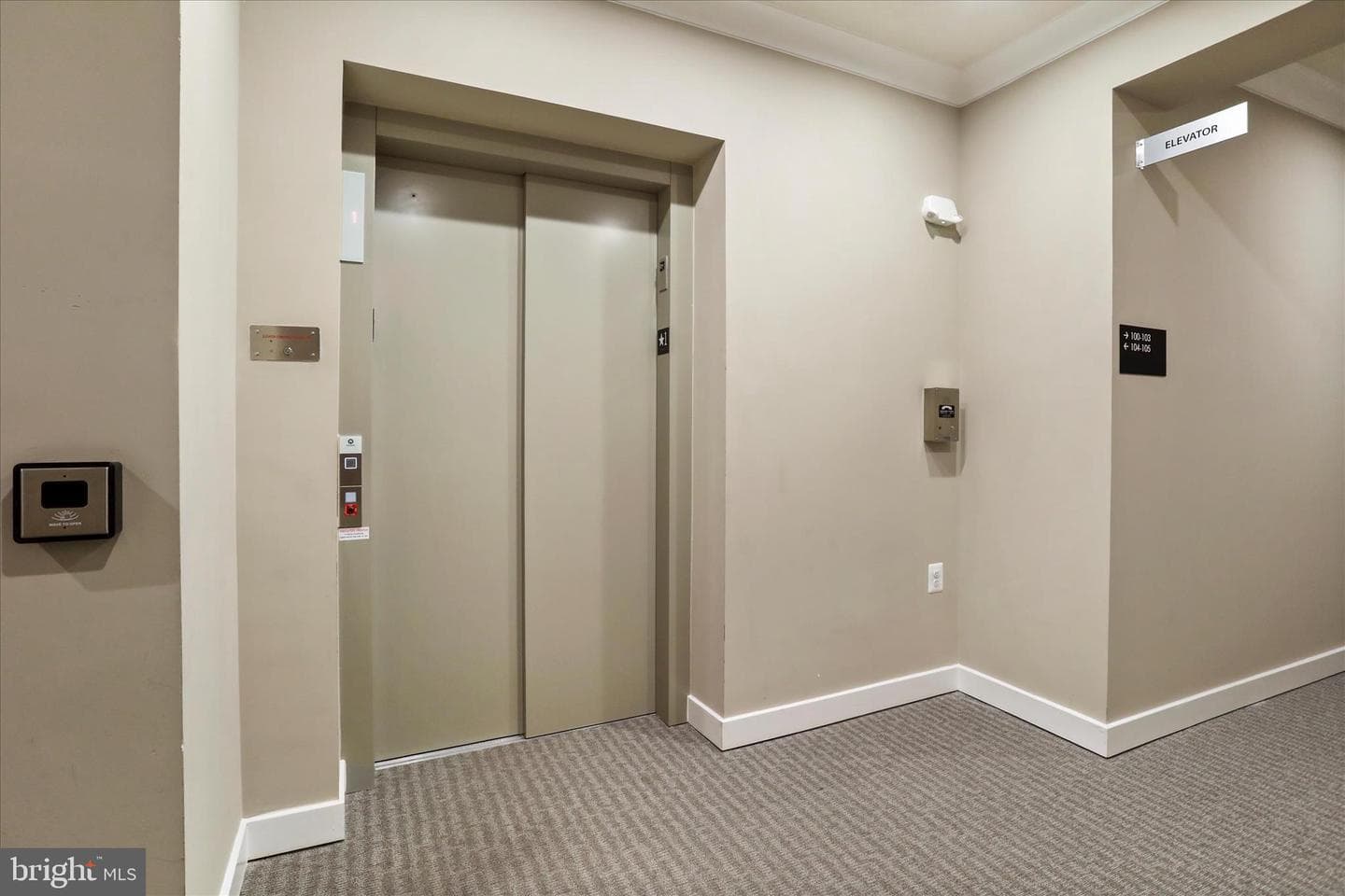 151 Mccormick #203 photo 36