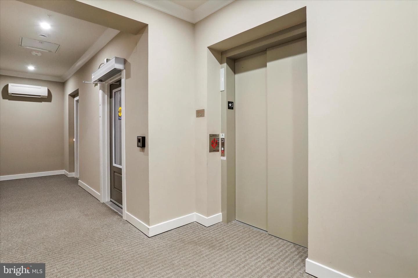 151 Mccormick #203 photo 39