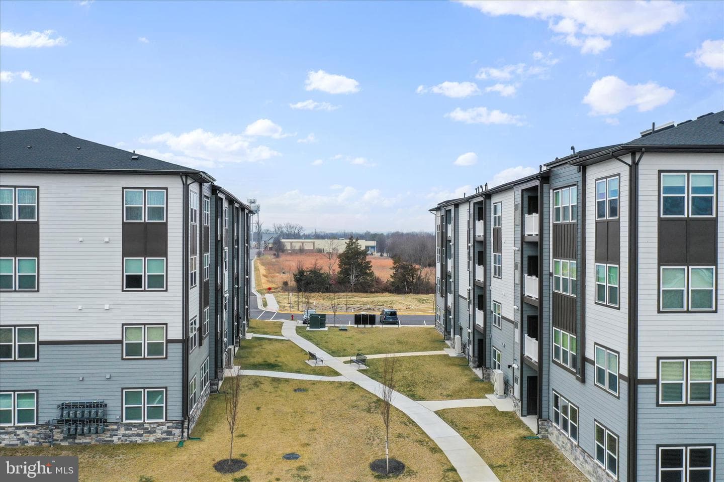 151 Mccormick #203 photo 46