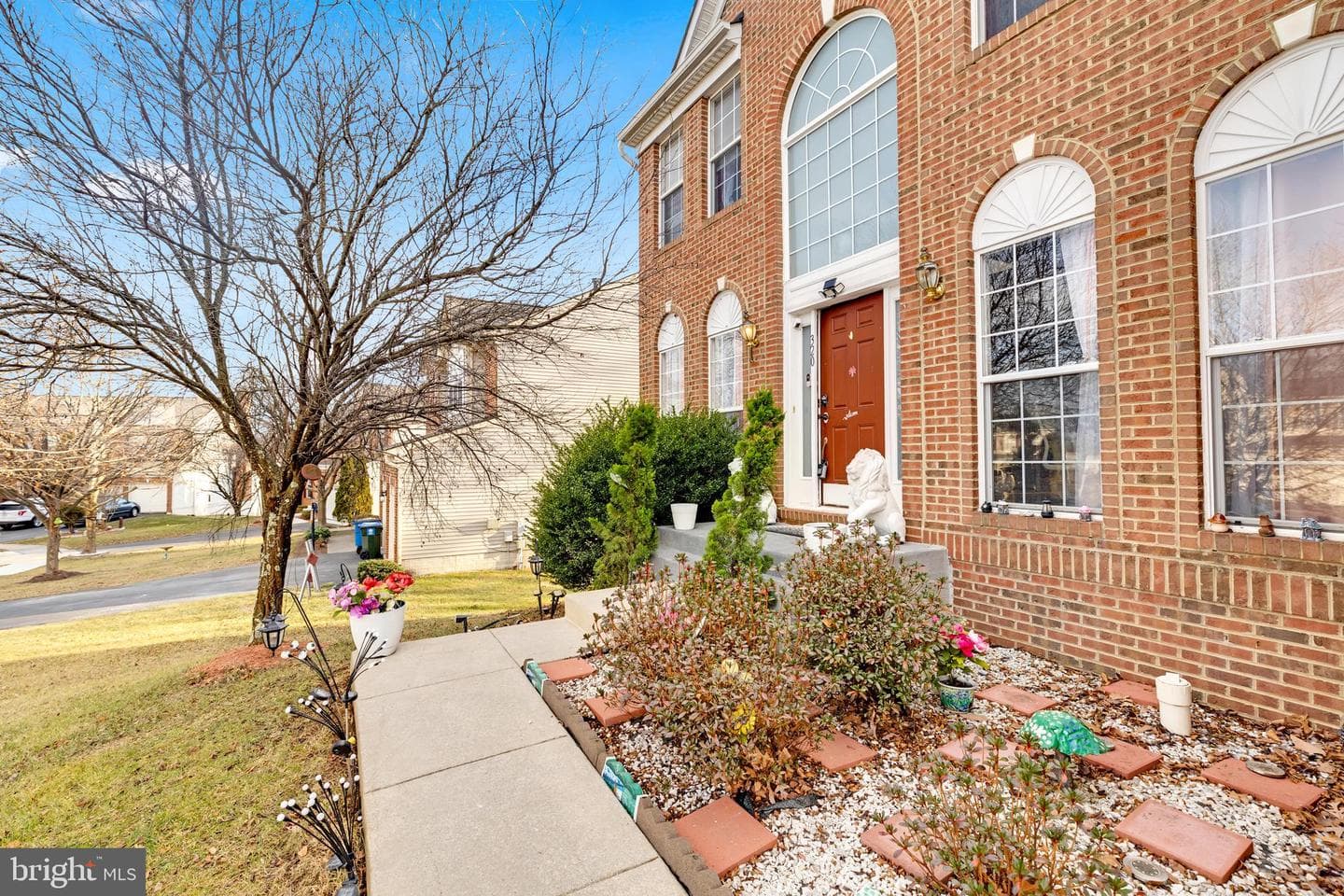 320 Morlyn Drive photo 3