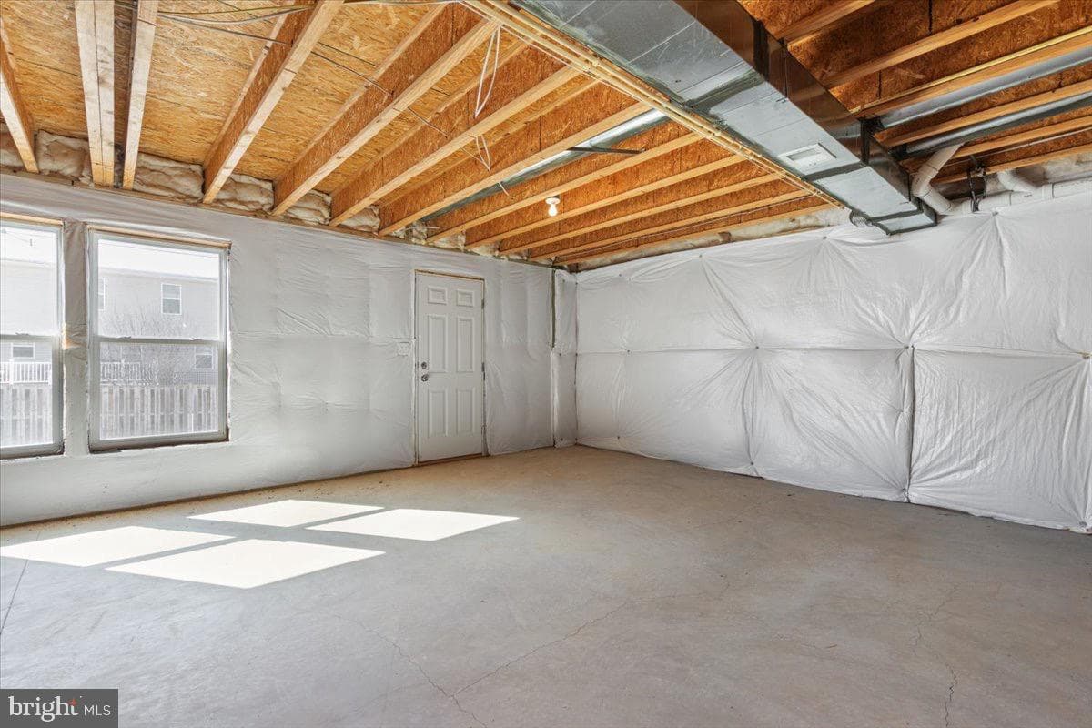 556 Garden Gate Drive photo 32