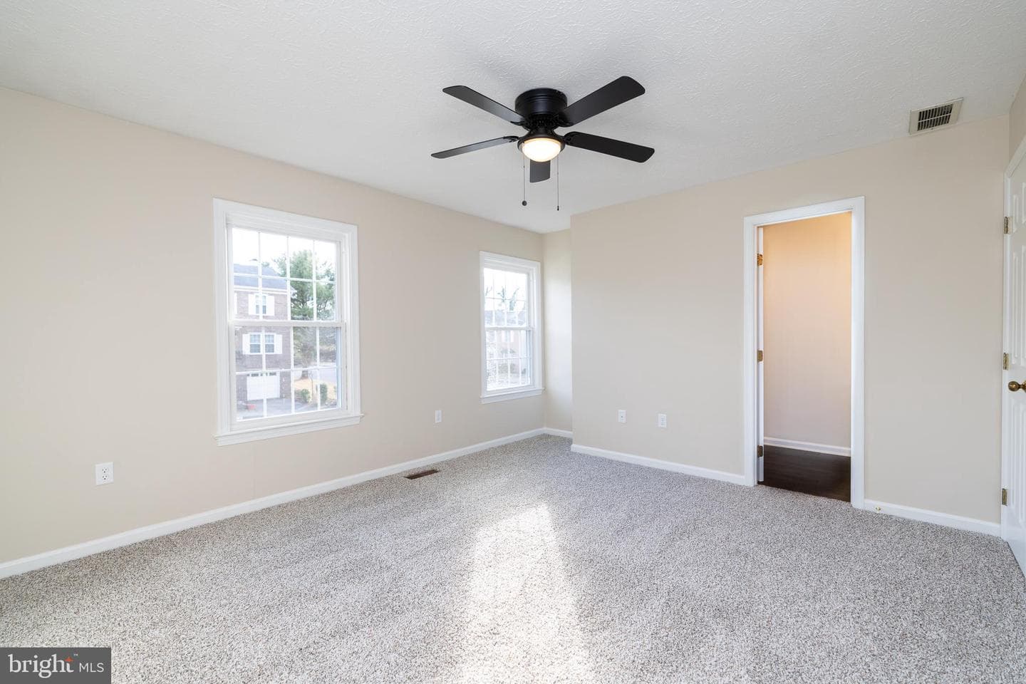 218 Tudor Drive photo 17