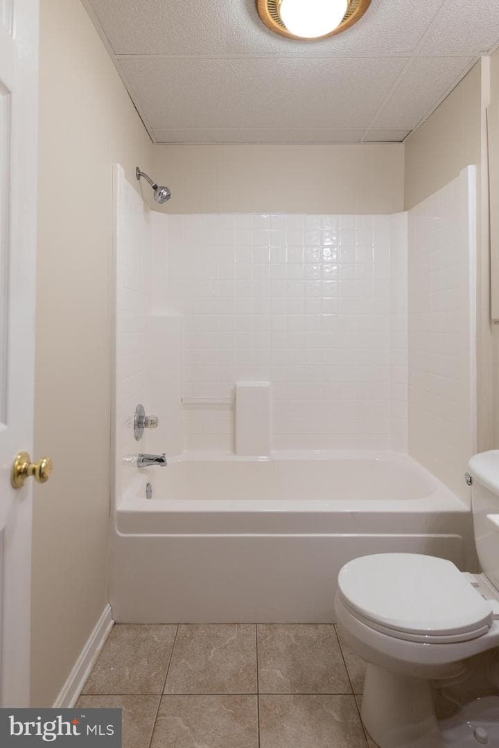 218 Tudor Drive photo 40