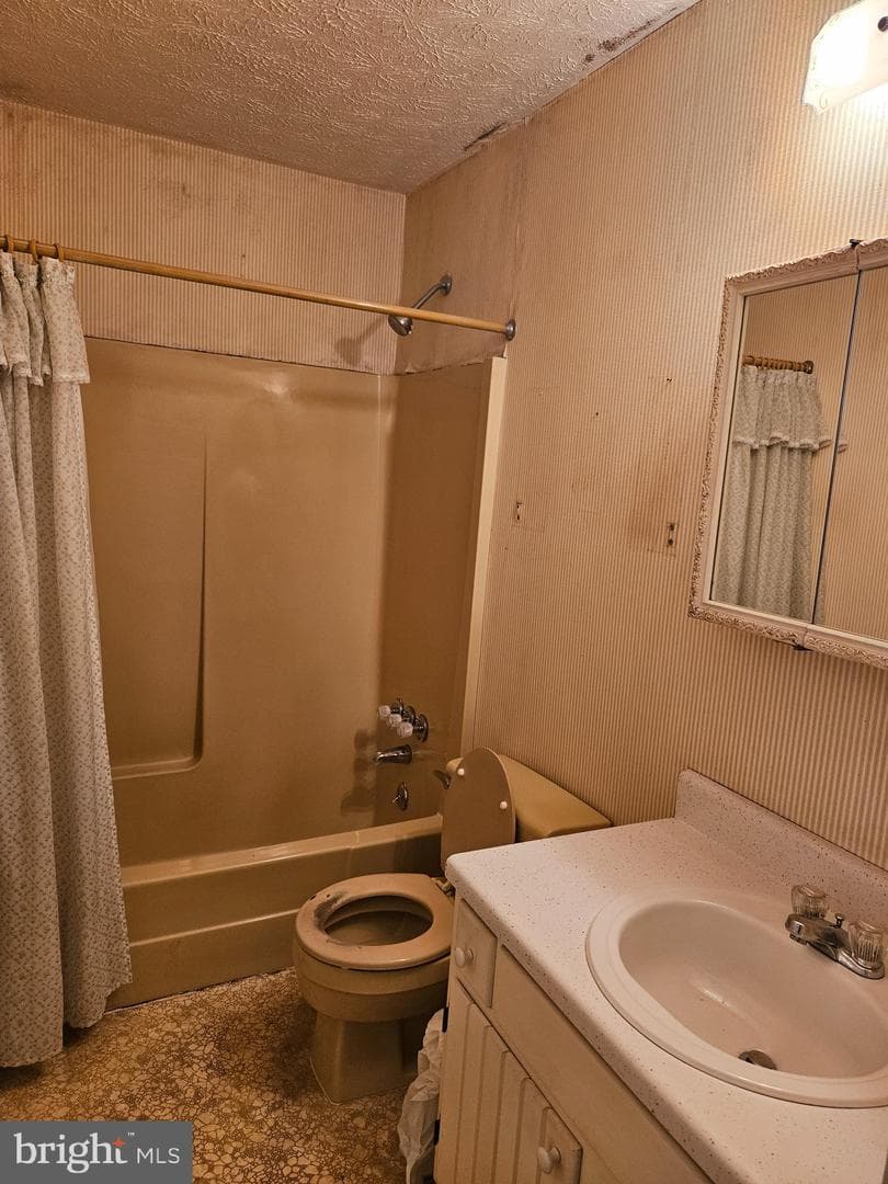 5078 Laura Drive photo 7