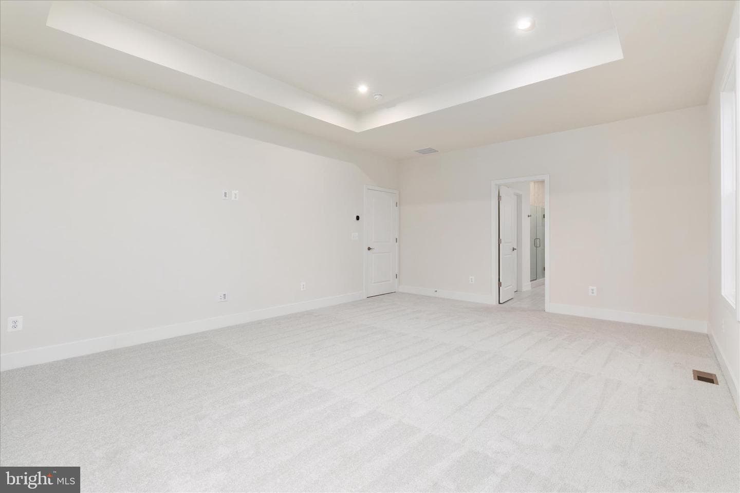 114 Heyford Drive photo 37