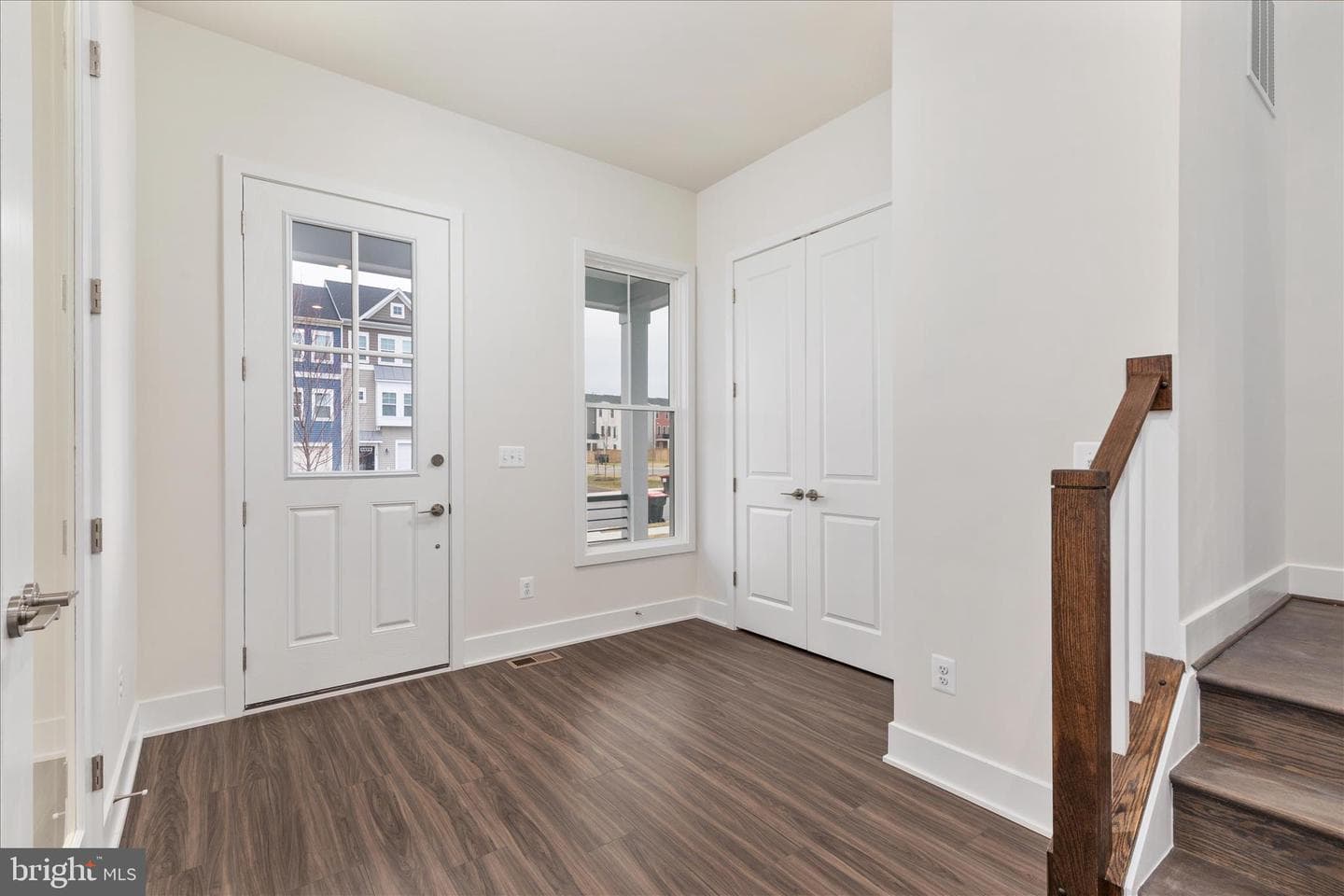 114 Heyford Drive photo 4