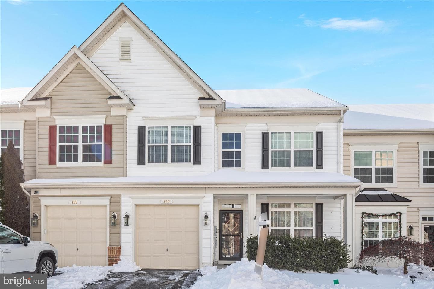 207 Kintyre Lane photo 2