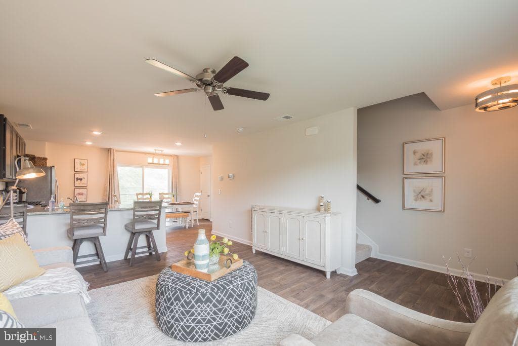 105 Seminole Drive photo 5