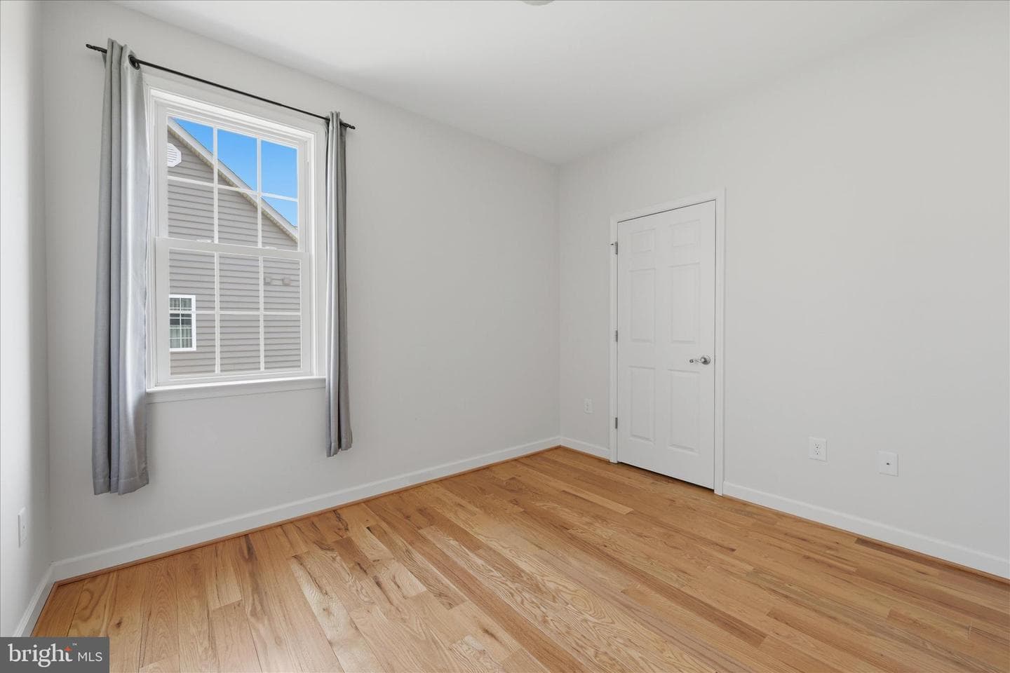 103 Bleeding Heart Drive photo 27