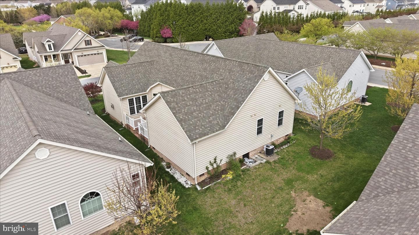 103 Bleeding Heart Drive photo 40