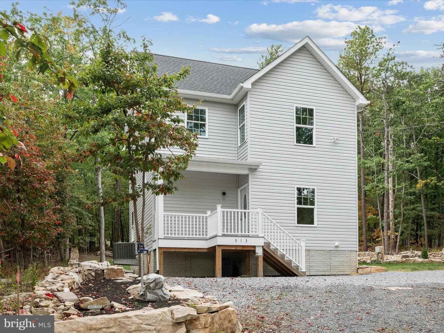 513 Pheasant Drive photo 3