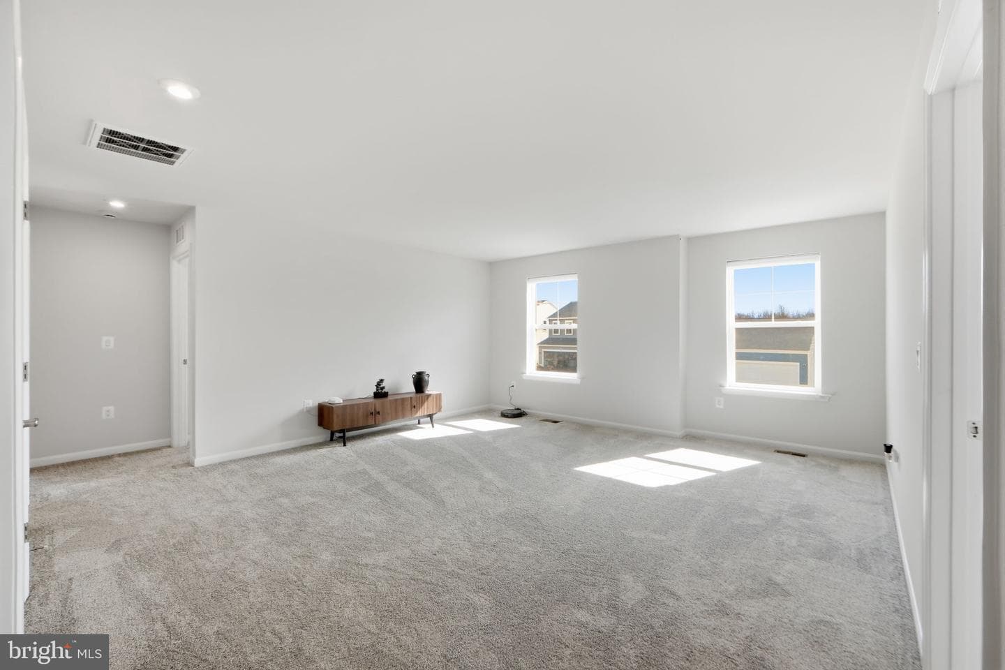 128 Poe Drive photo 27