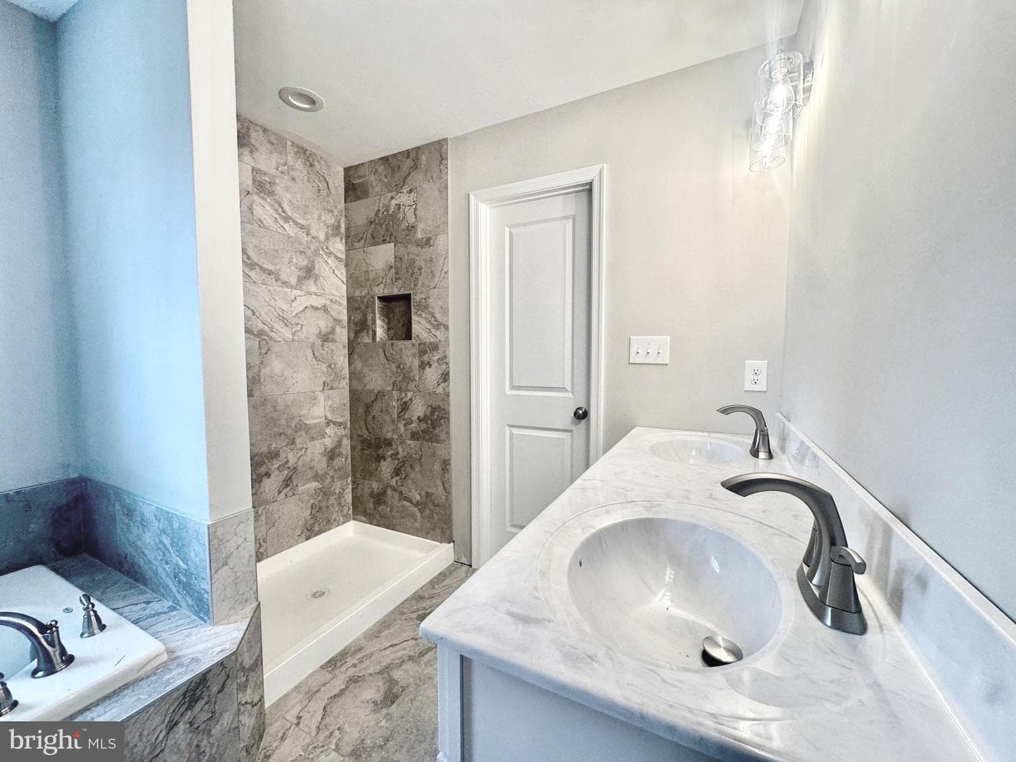 215 Cochise Trail photo 17