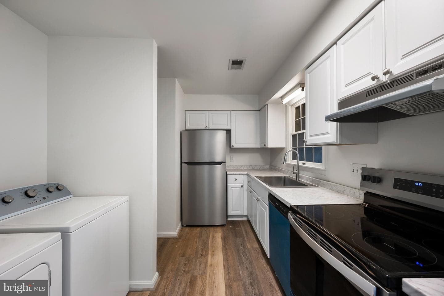 153 Buckingham Drive photo 22
