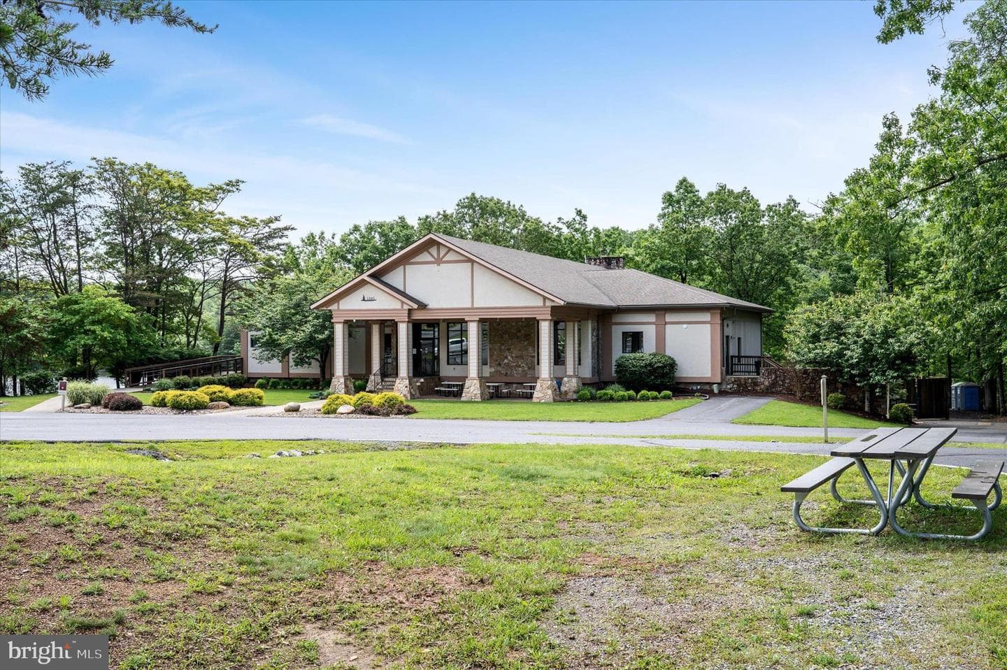 1239 Lakeview Dr photo 121