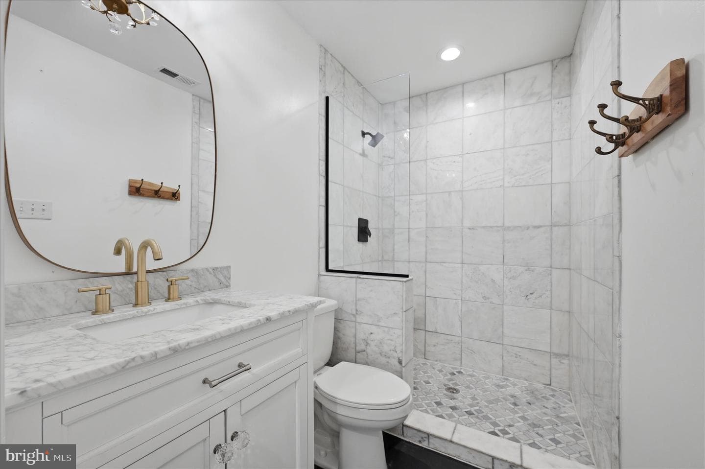 1239 Lakeview Dr photo 32
