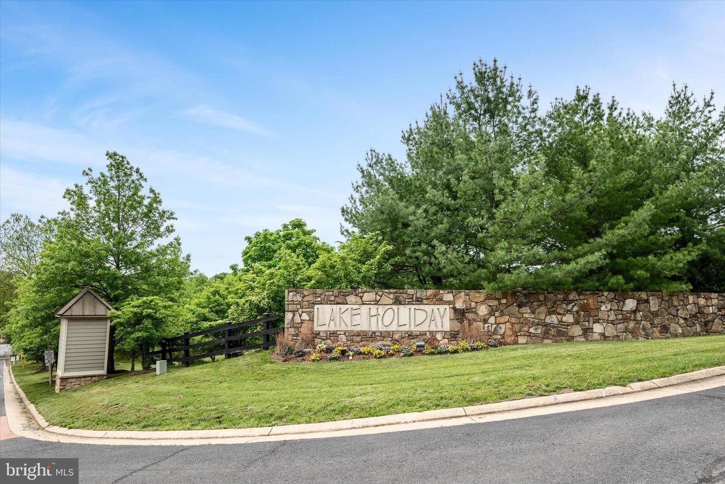 1239 Lakeview Dr photo 89