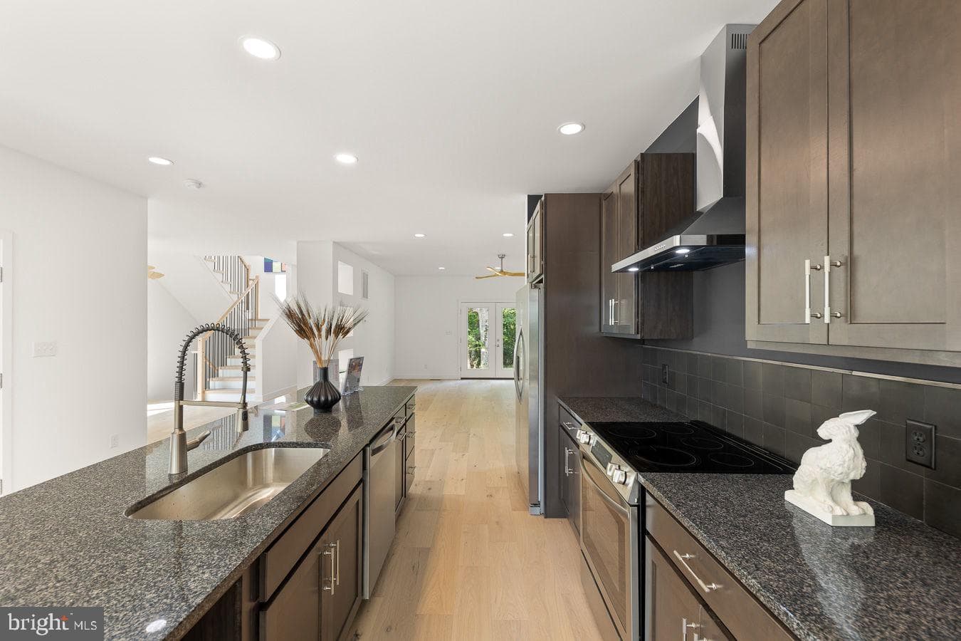 201 Nathaniel Drive photo 14