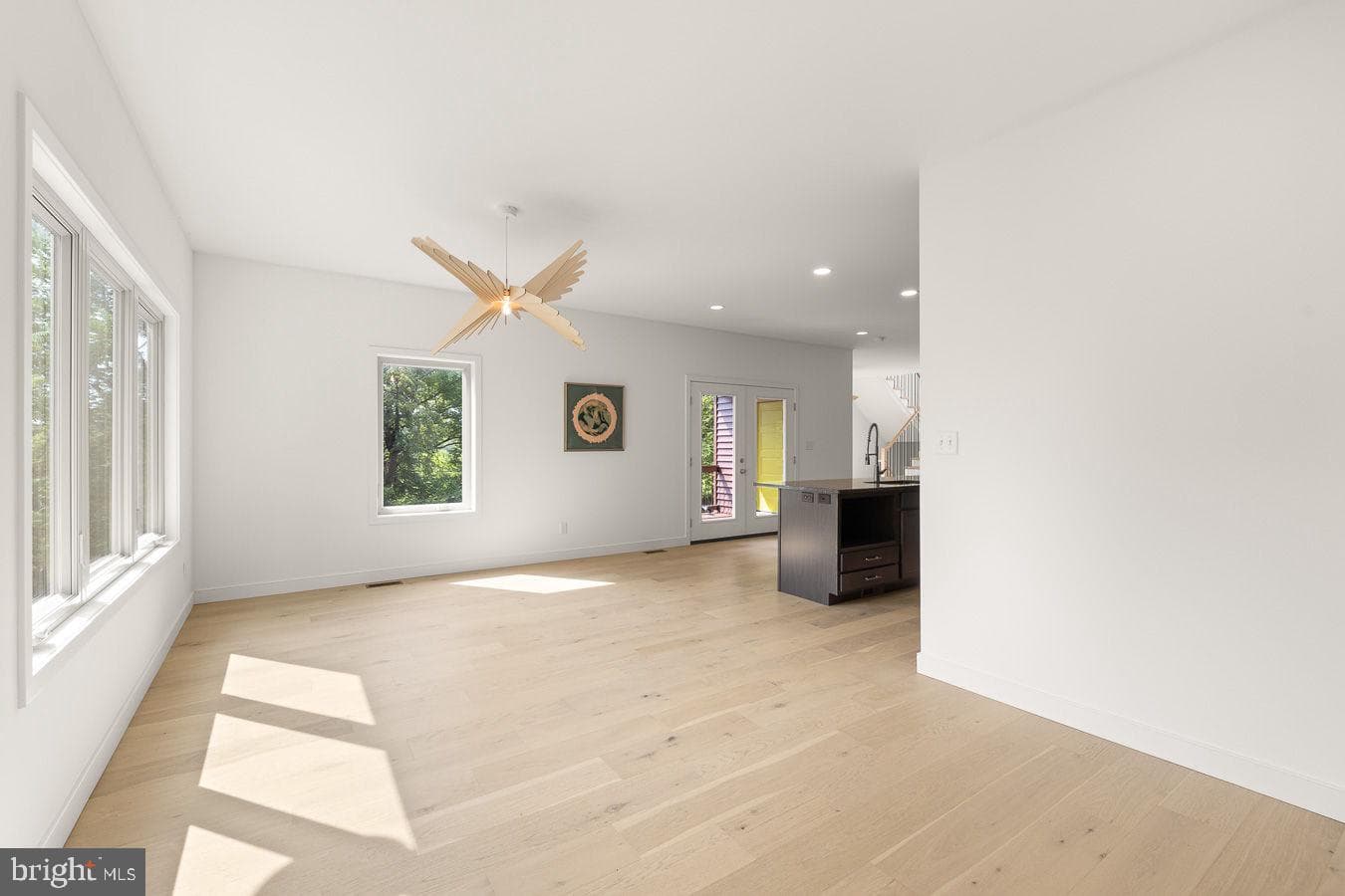 201 Nathaniel Drive photo 18