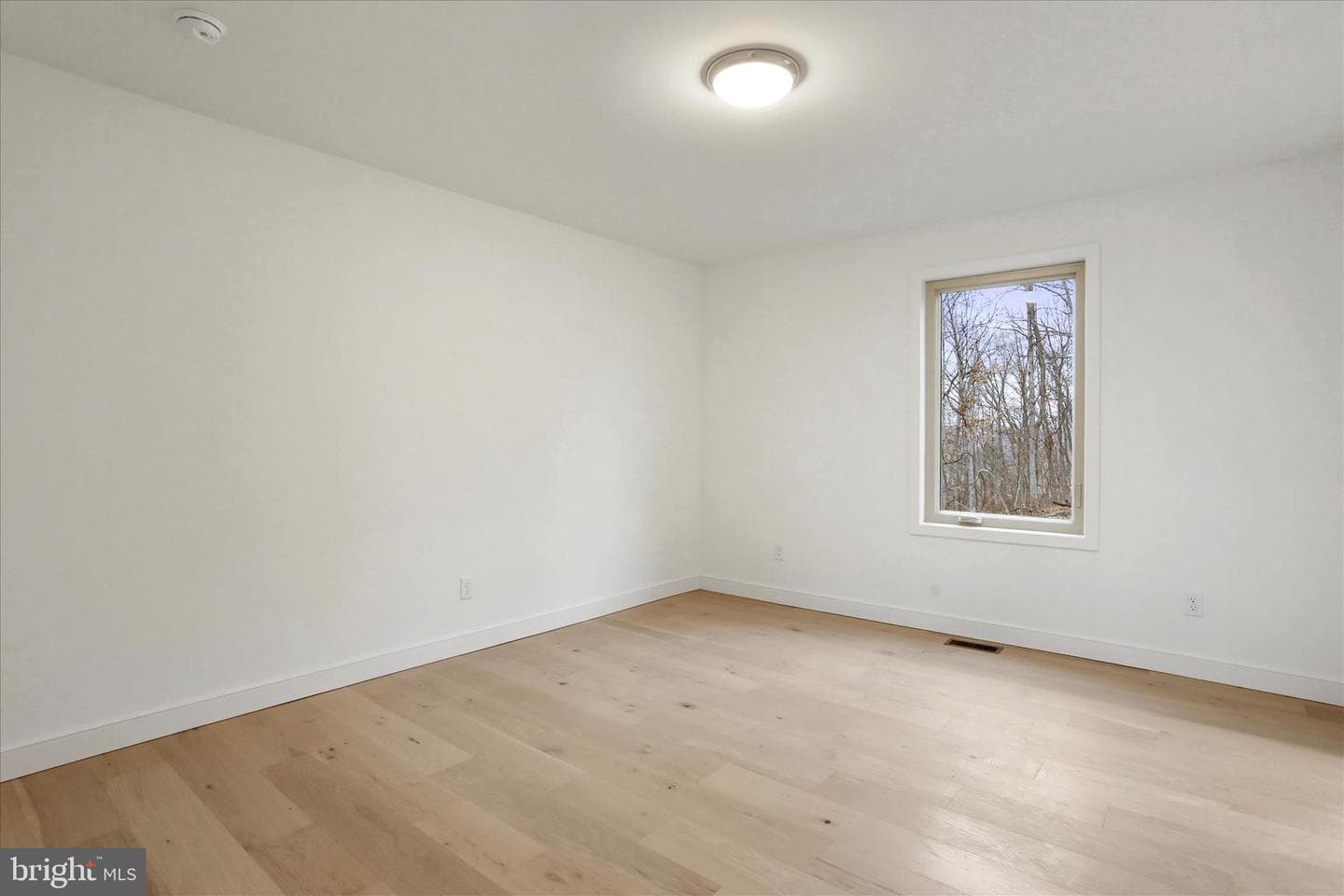201 Nathaniel Drive photo 37
