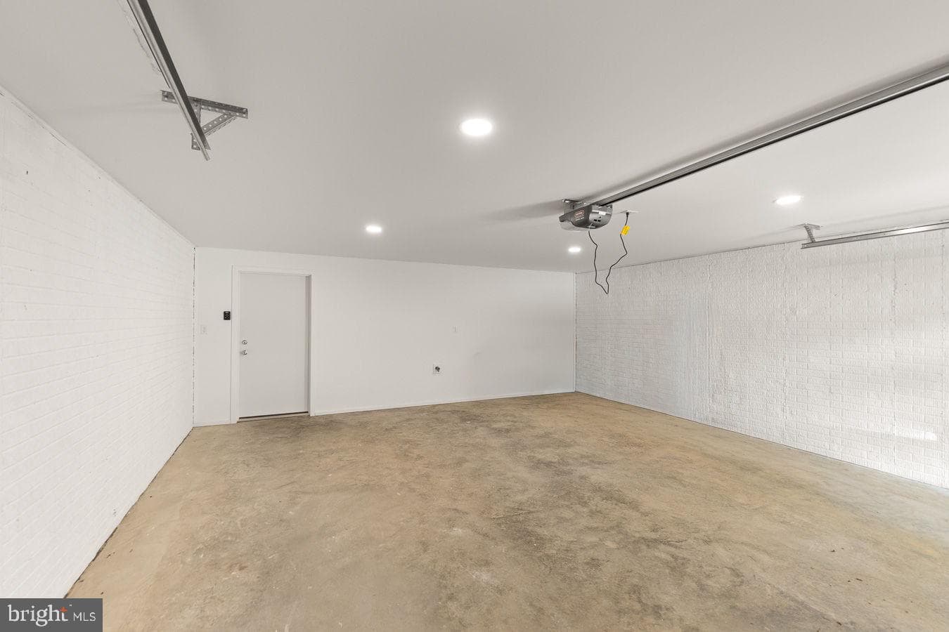 201 Nathaniel Drive photo 41