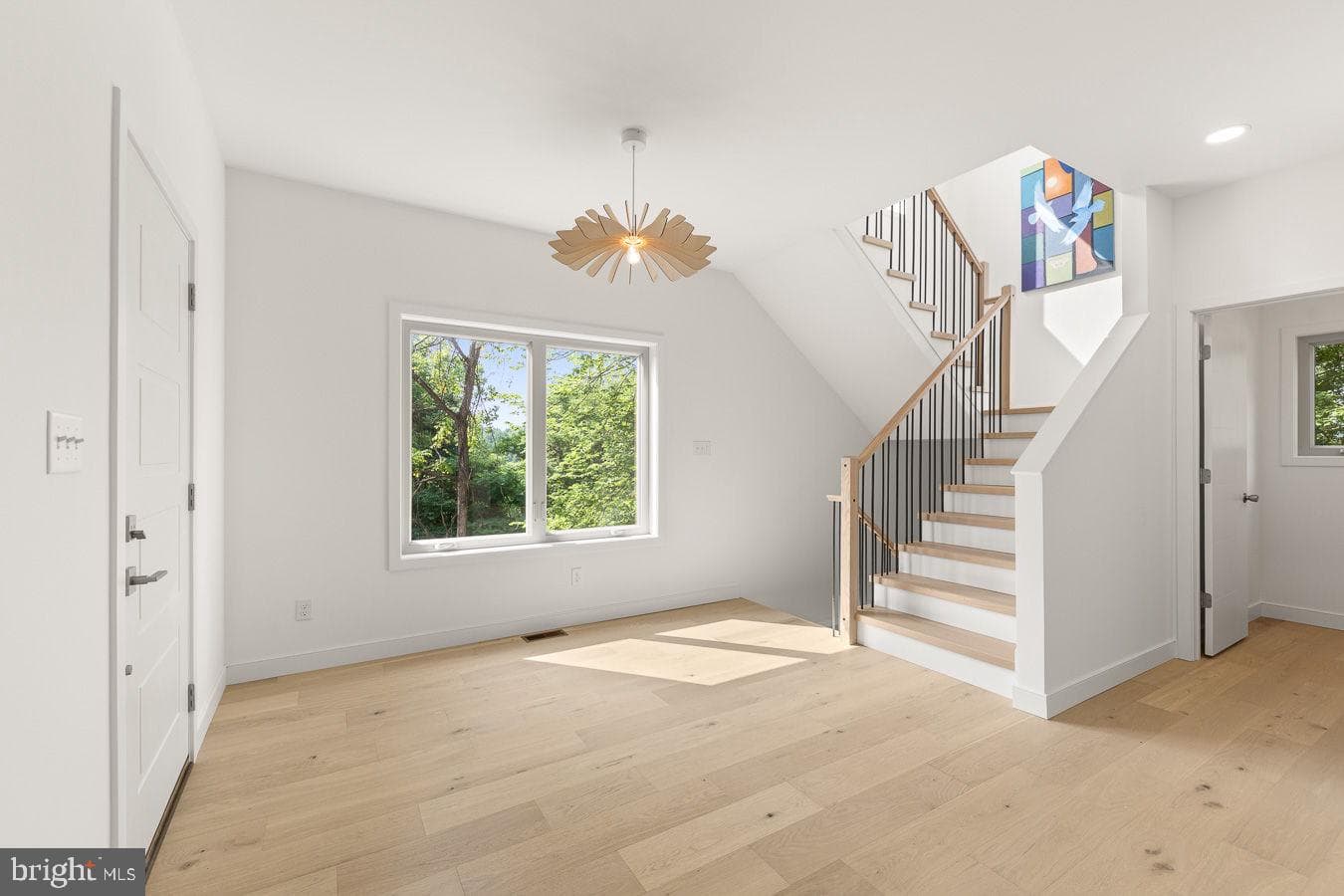 201 Nathaniel Drive photo 5
