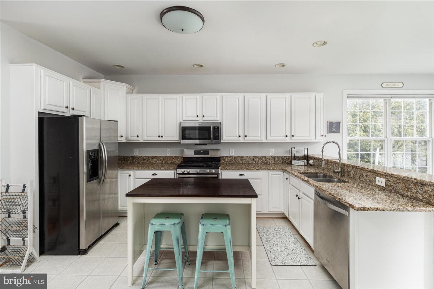 105 Barnston Court photo 12