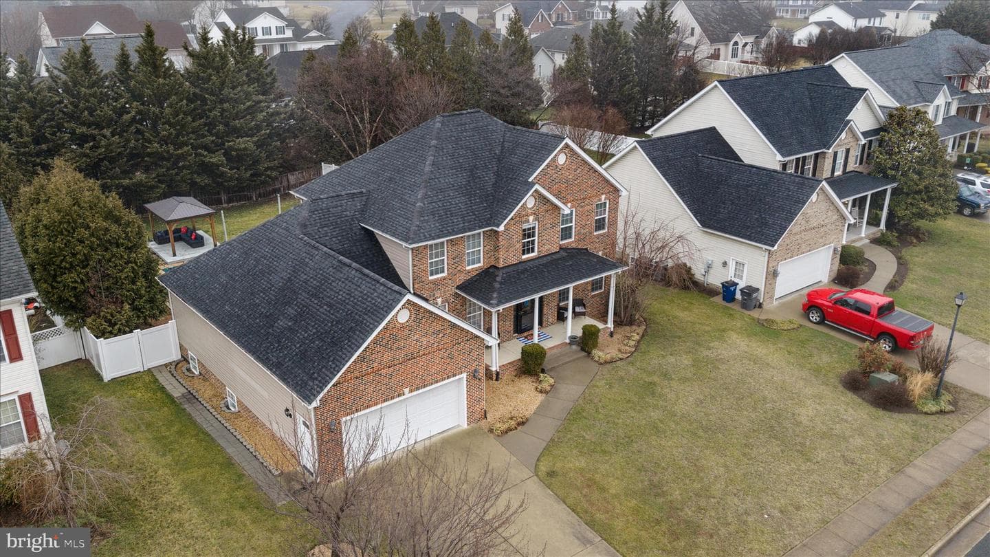 105 Barnston Court photo 54