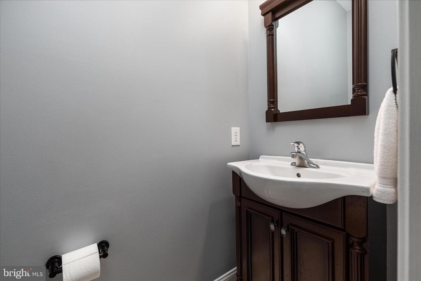 105 Barnston Court photo 6