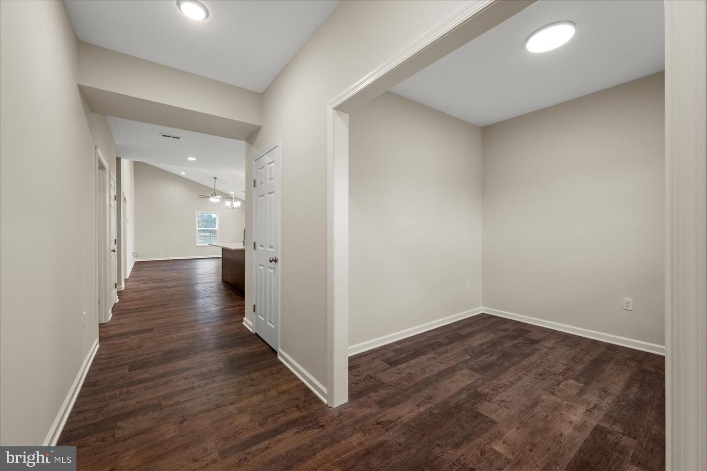 253 Rossmann Blvd photo 10