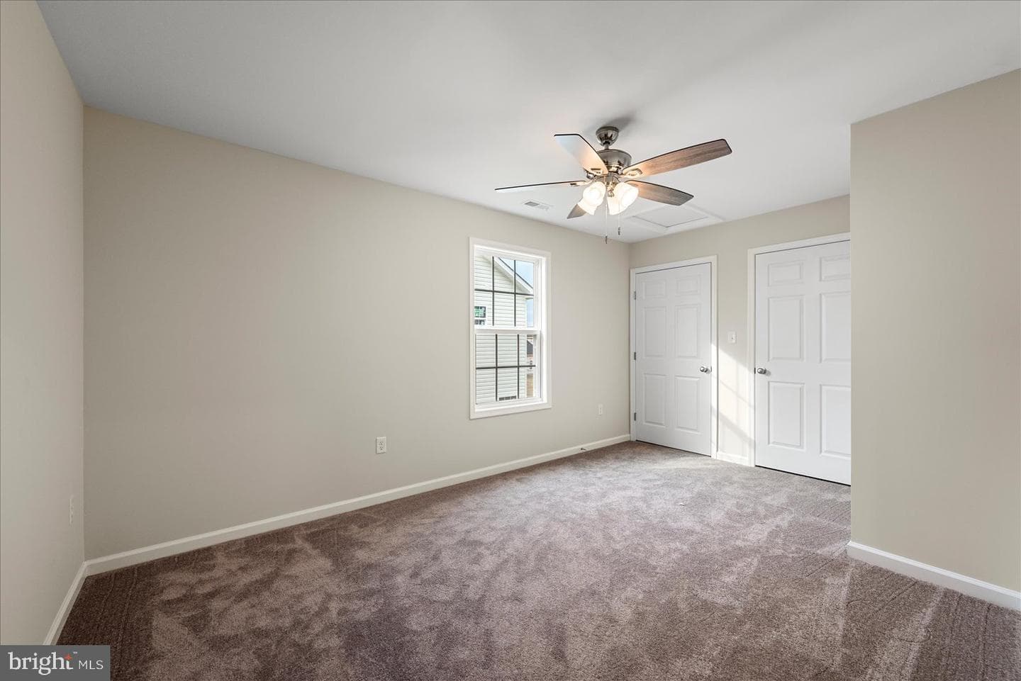 253 Rossmann Blvd photo 37