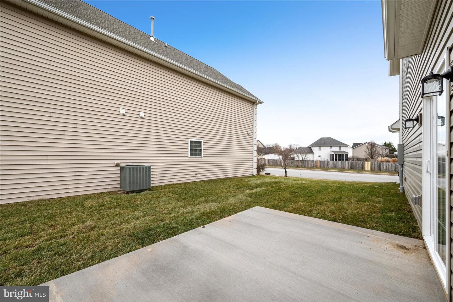 253 Rossmann Blvd photo 43