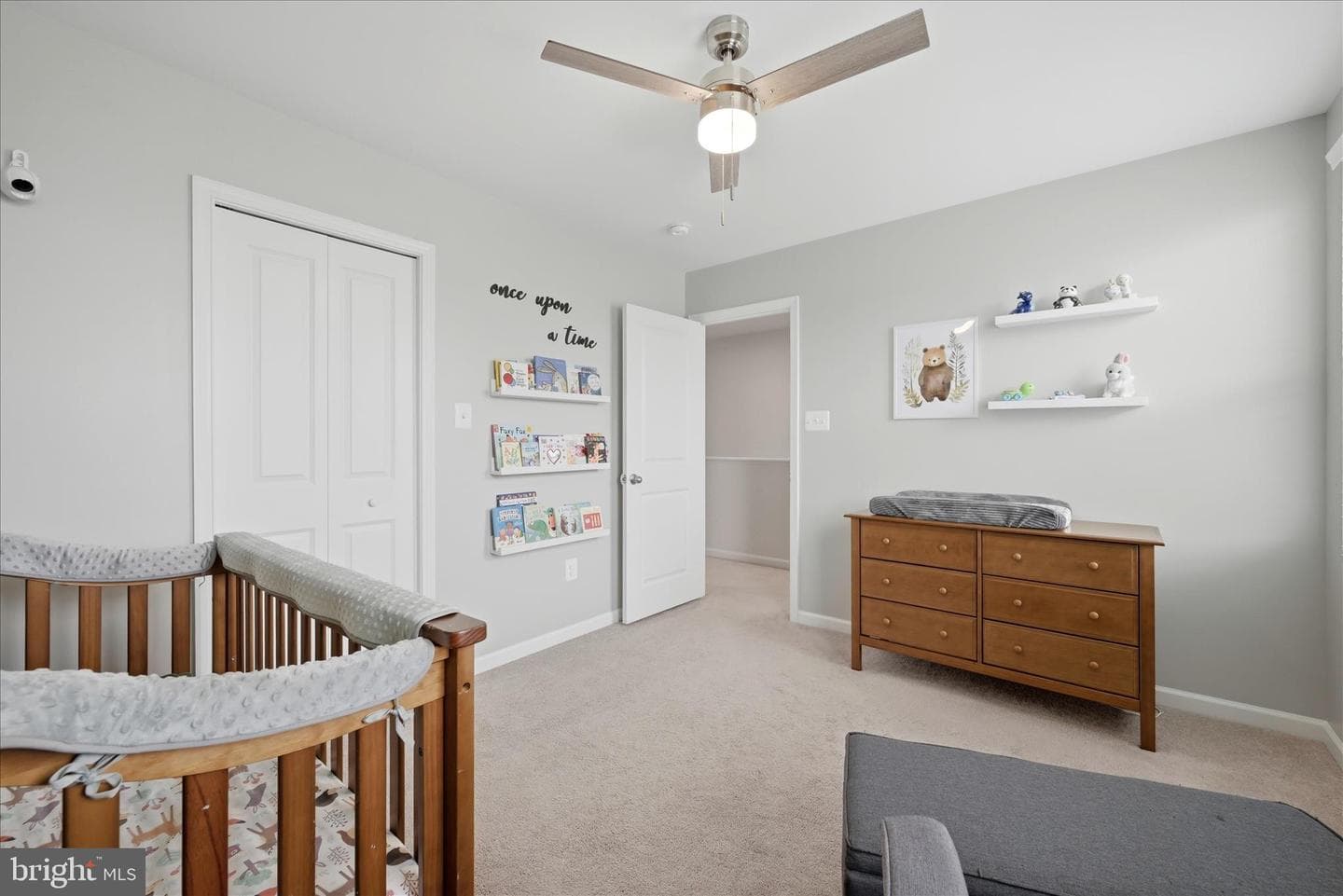 471 Coville Street photo 24