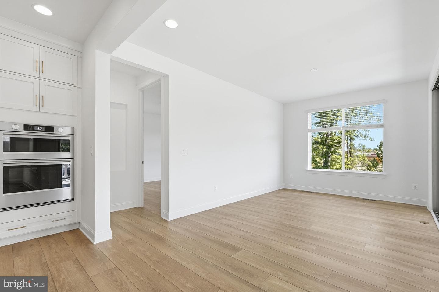 106 Rhododendron Court photo 16