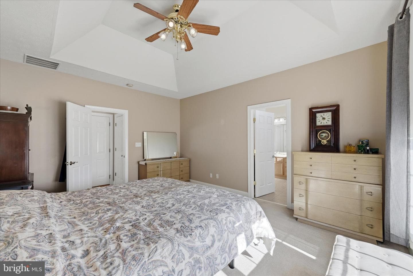 300 Clydesdale Drive photo 34