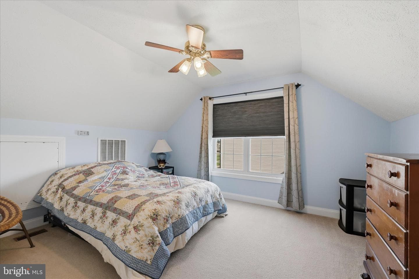 300 Clydesdale Drive photo 39
