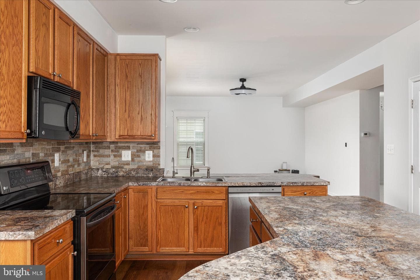 104 Fiesta Drive photo 16