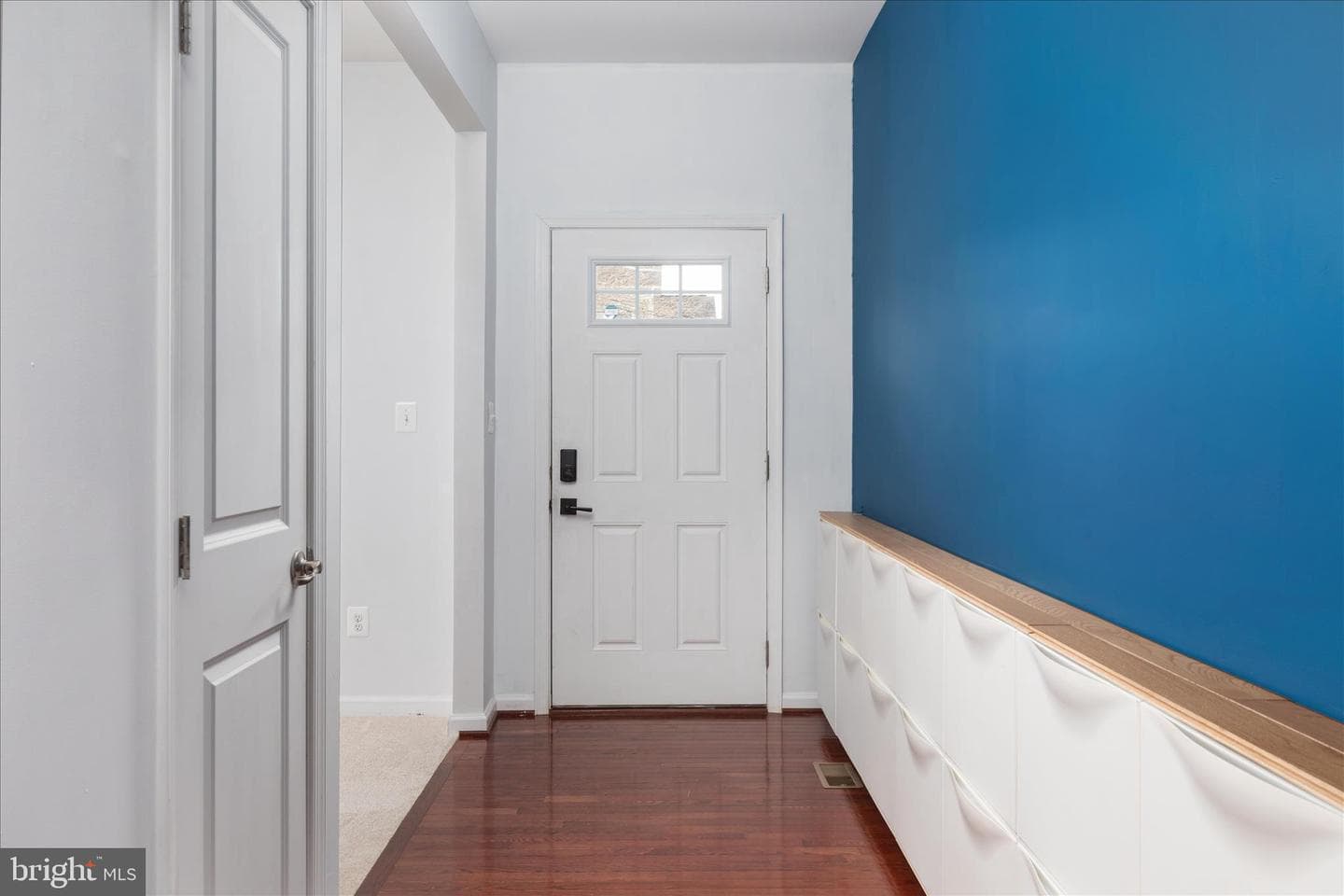 104 Fiesta Drive photo 3
