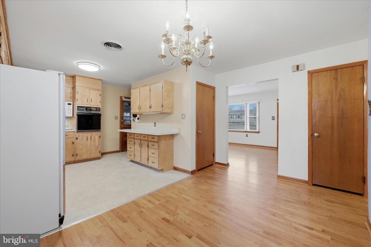 135 Meade Drive photo 12