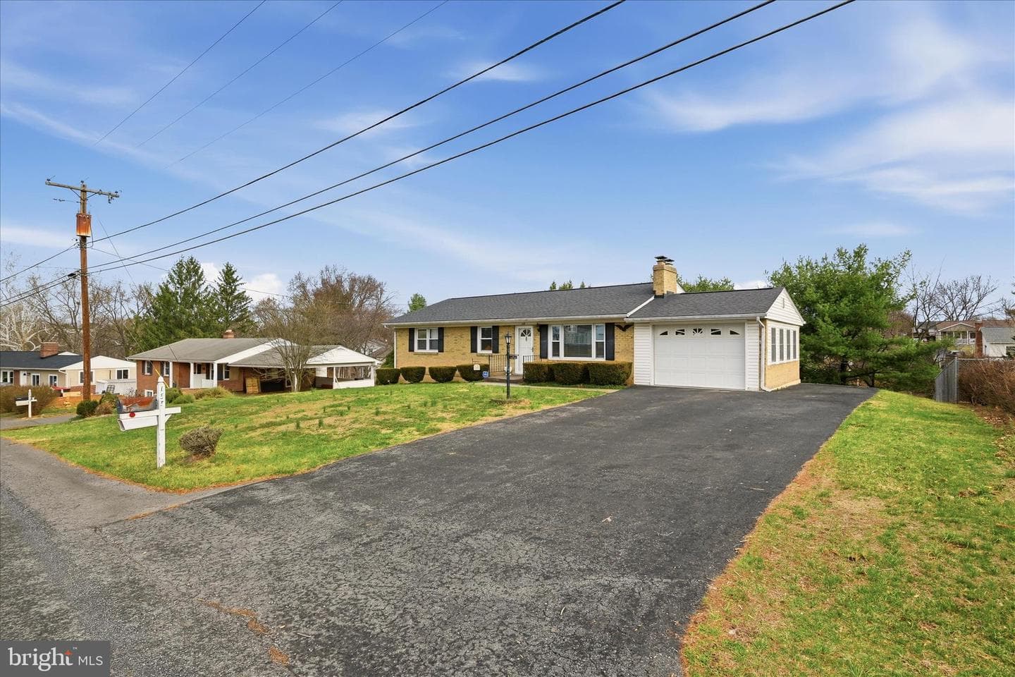 135 Meade Drive photo 2