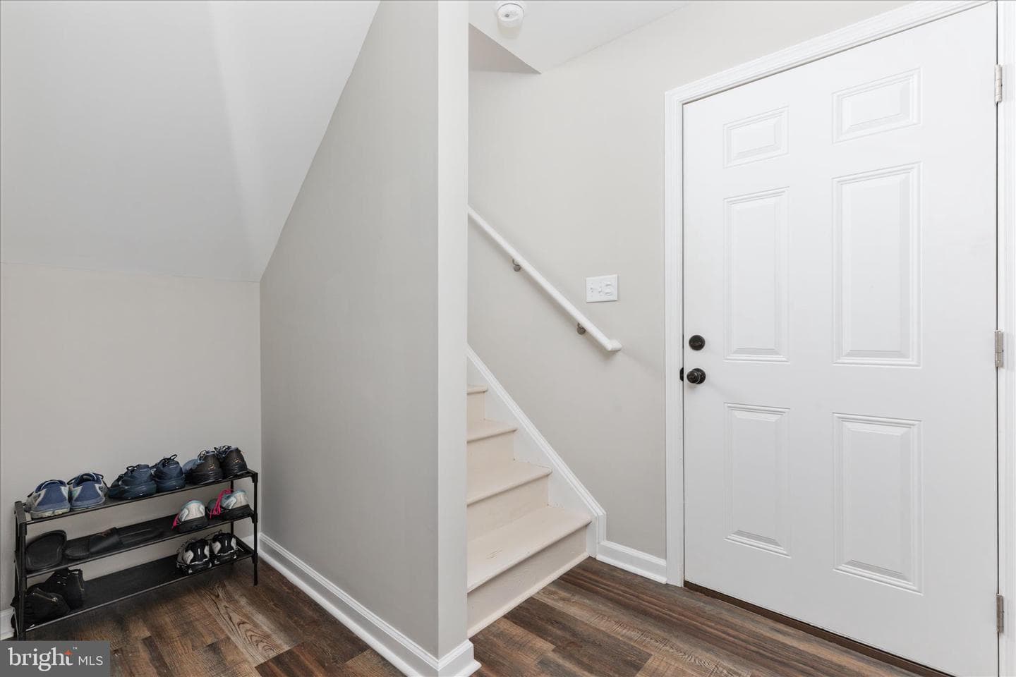 616 Cardinal Drive photo 18