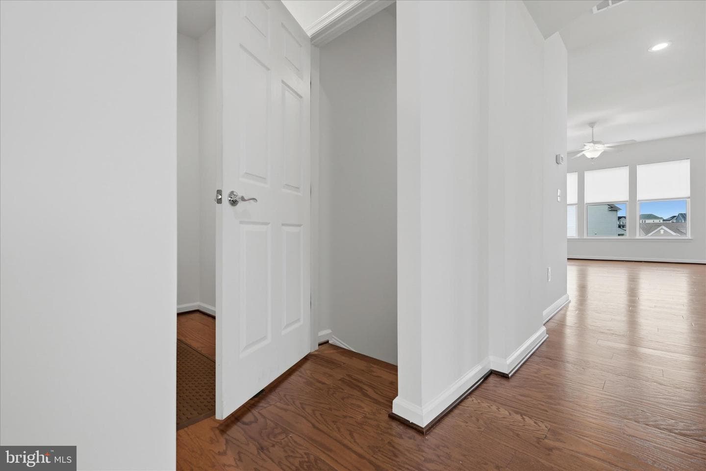121 Hayvenhurst Court photo 28